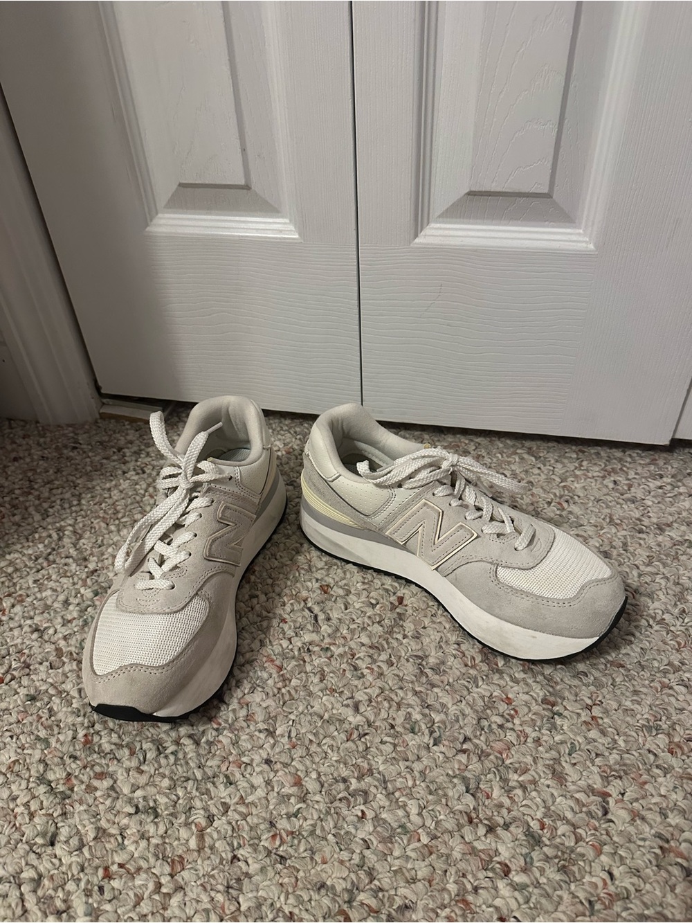 New Balance Women’s Light Beige and Cream Casual Sneakers